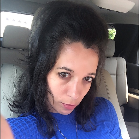 Meet your Posher, Maria - Picture 2 of 2